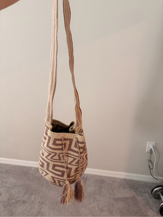 colombian boho Handbags - Handwoven Geometric Crossbody Bucket Bag in Beige and Brown